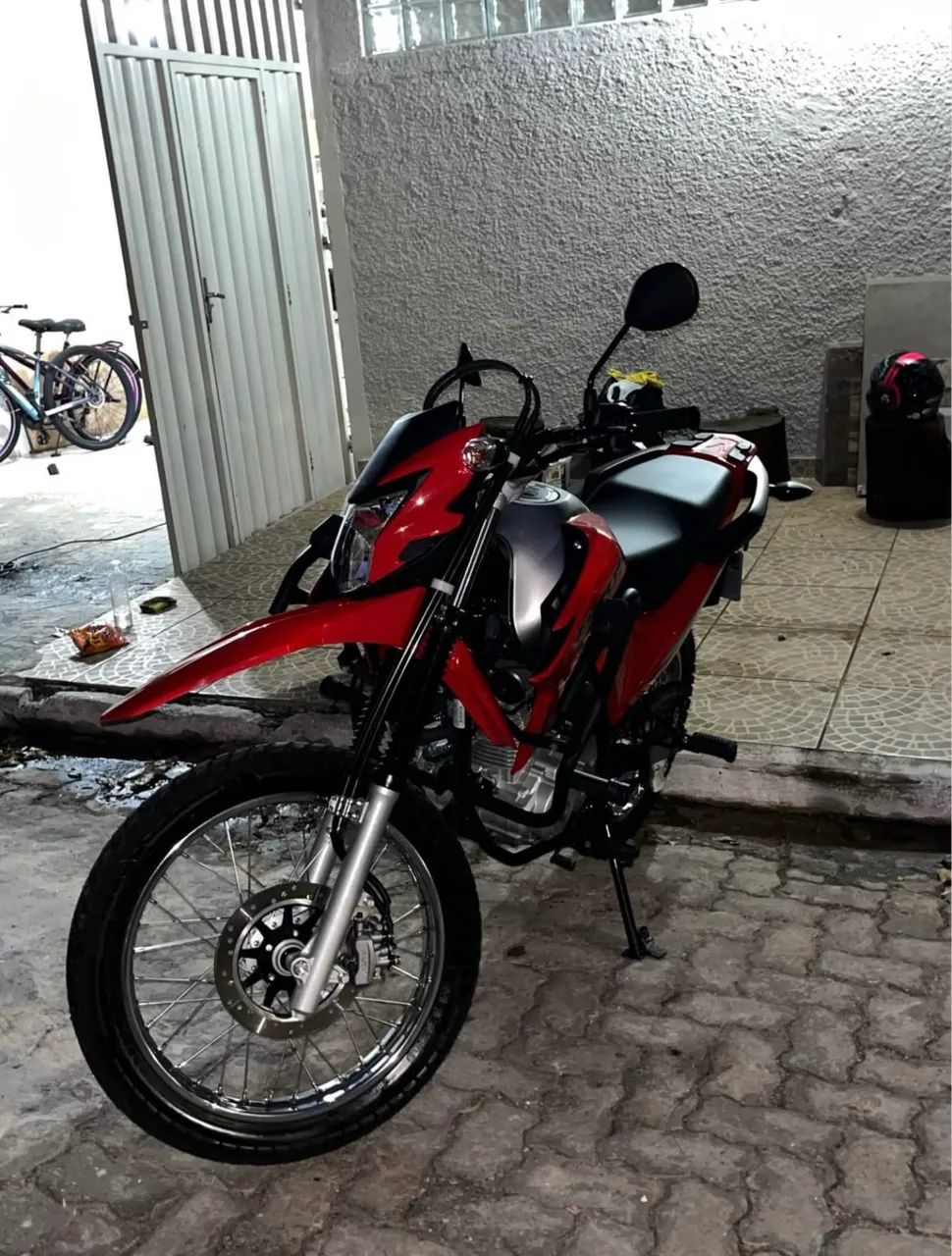 BROS 160 APENAS 9 MIL KM