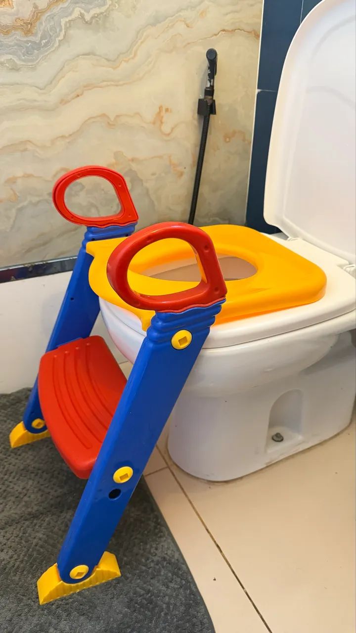 Assento Infantil Redutor com Escada Para Vaso Sanitário - Foto 5