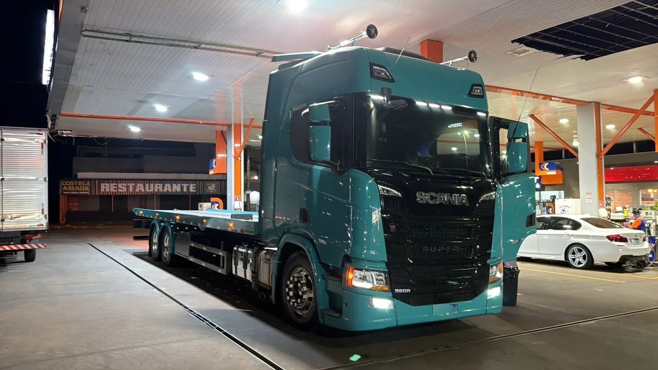 Scania G370 com plataforma  - Foto 2