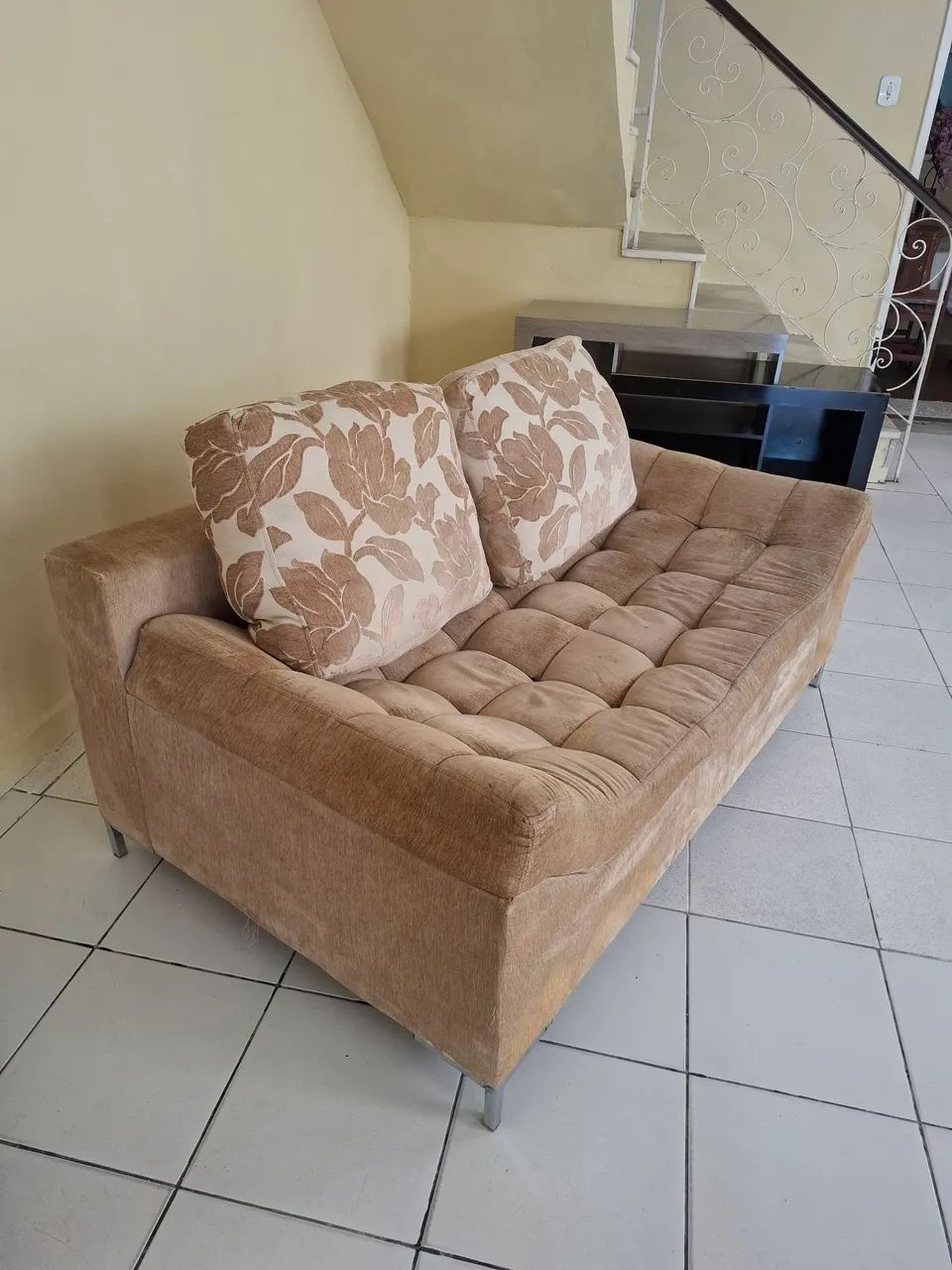 SOFA CONFORTÁVEL R$300 e não vendo por menos. - Foto 3