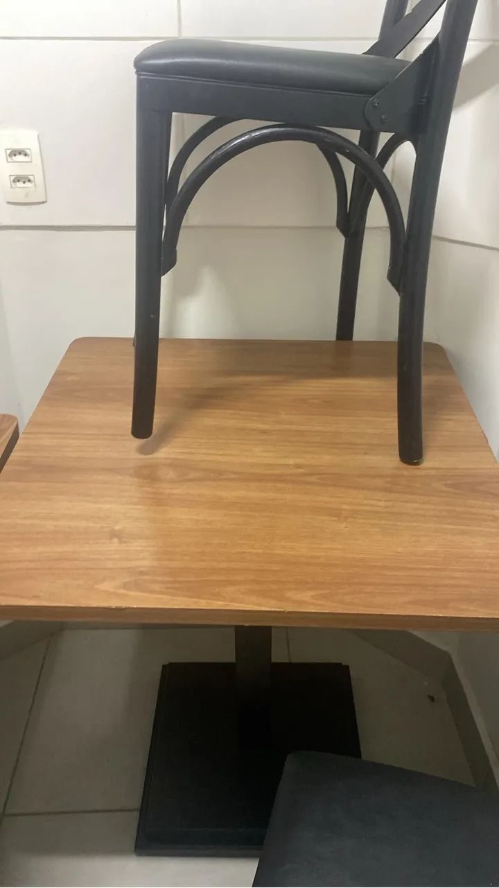 Mesa Delabruna 64962185244289120