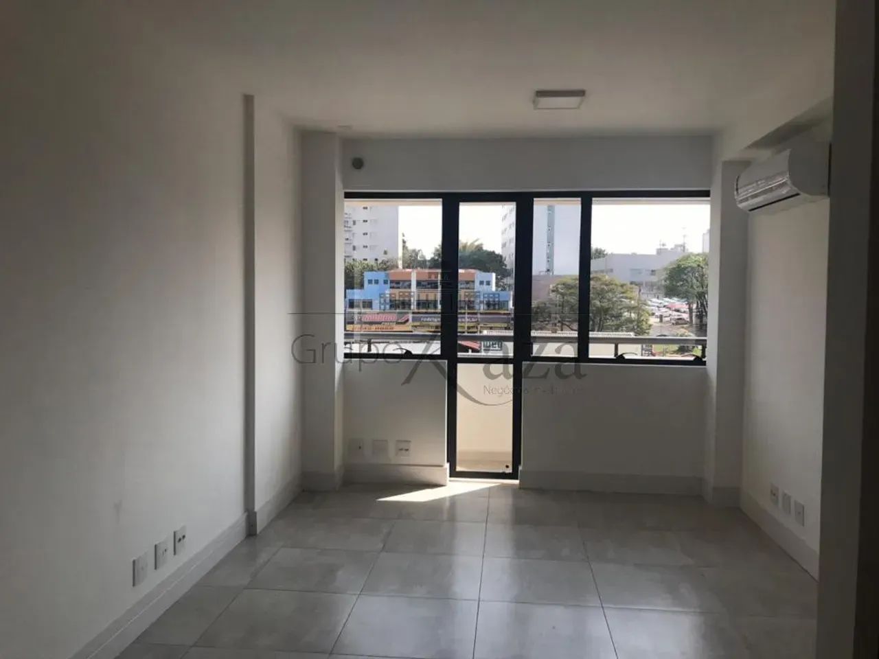 Sala Comercial - Edifício Eco Tower - Jardim São Dimas - 27m².
