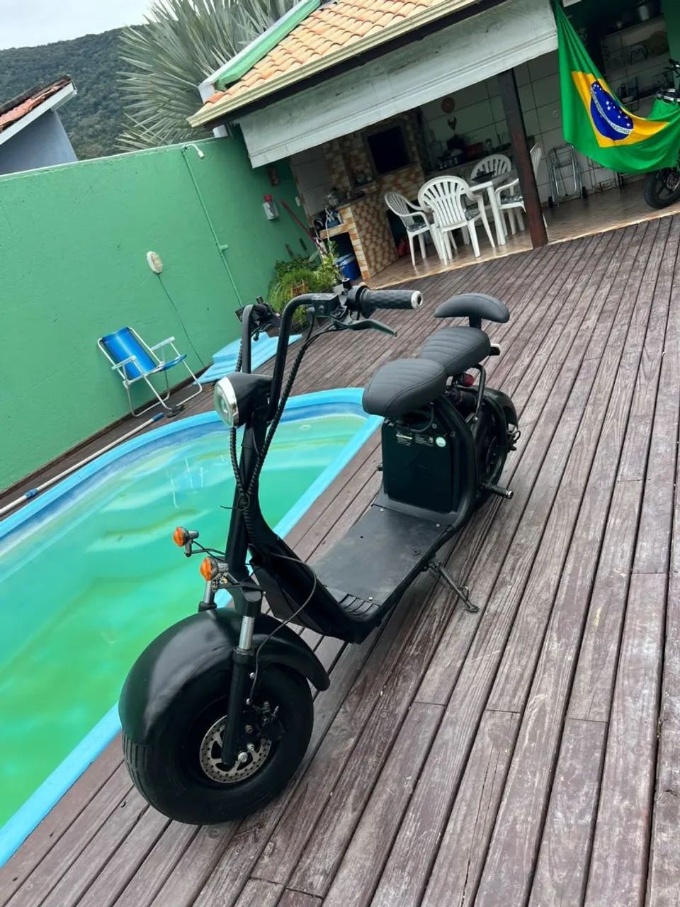 Scooter elétrica usada em bom estado 