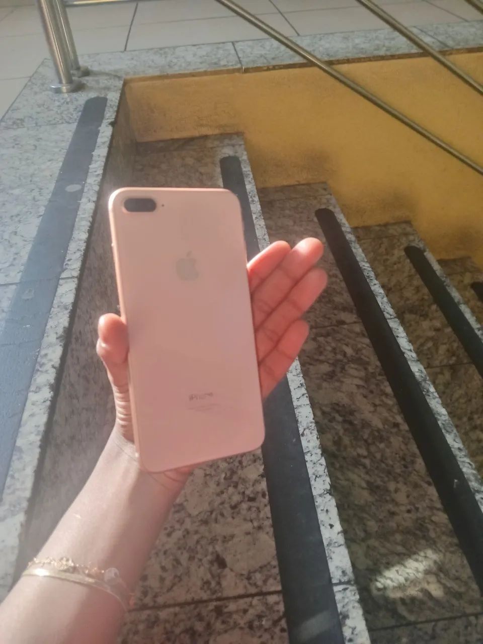 Vendo iphone 8 Plus,  em ótimas condições  - Foto 2
