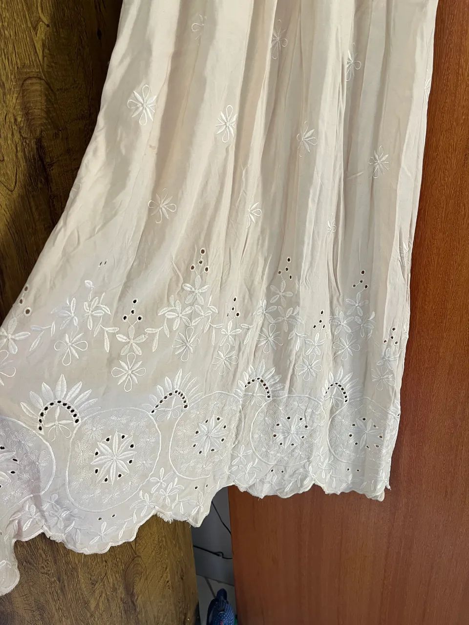 Vestido bege rendado - Foto 5