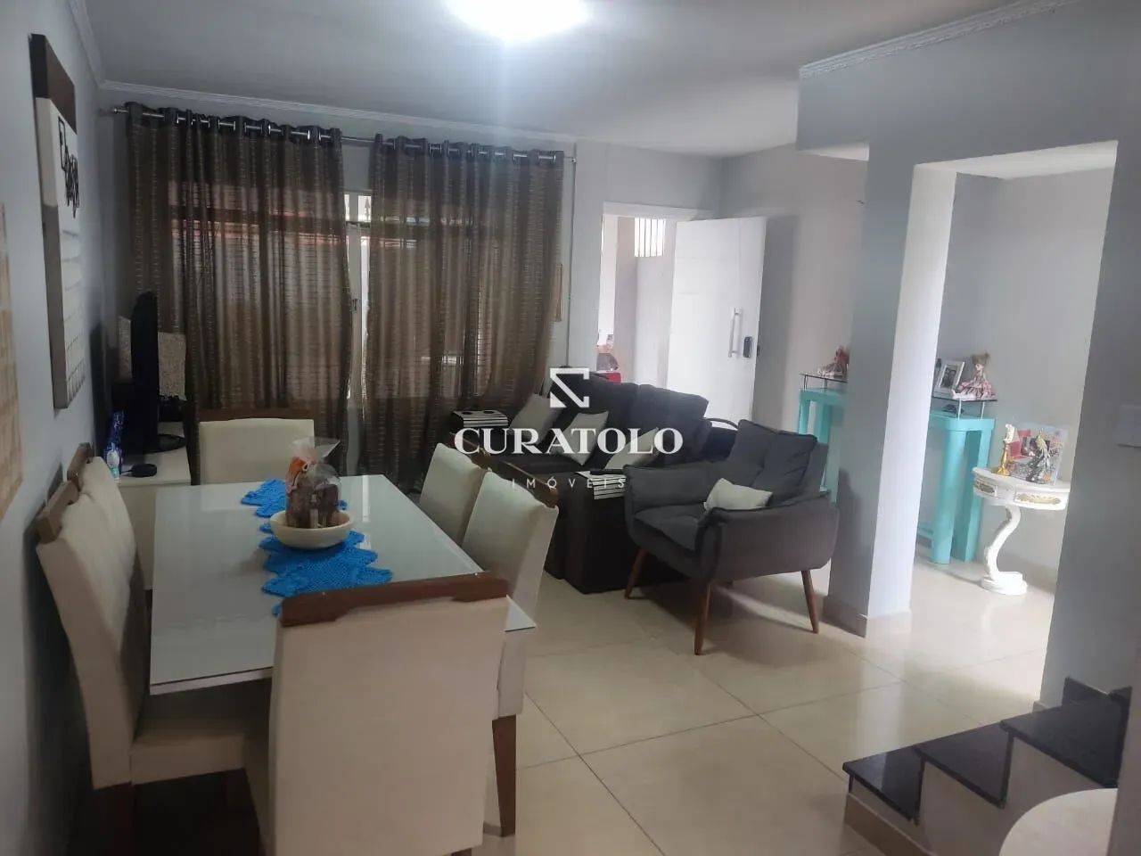 Casa à venda na Vila Moraes, com 3 quartos, 2 vagas e quintal