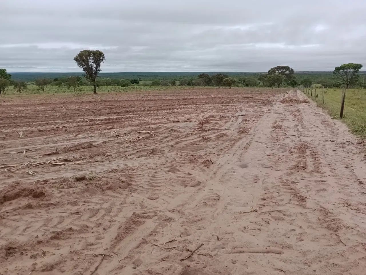 Imóvel para venda tem 6000000 metros quadrados com 3 quartos em Aparecida - Pirapora - MG - Foto 2
