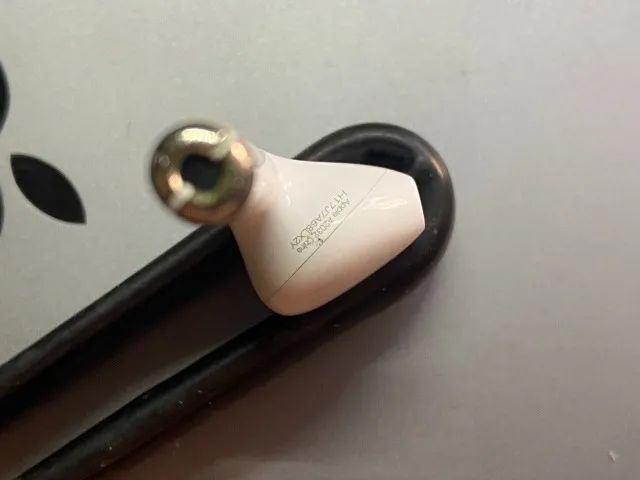 AirPods 2 Gen  - Foto 3