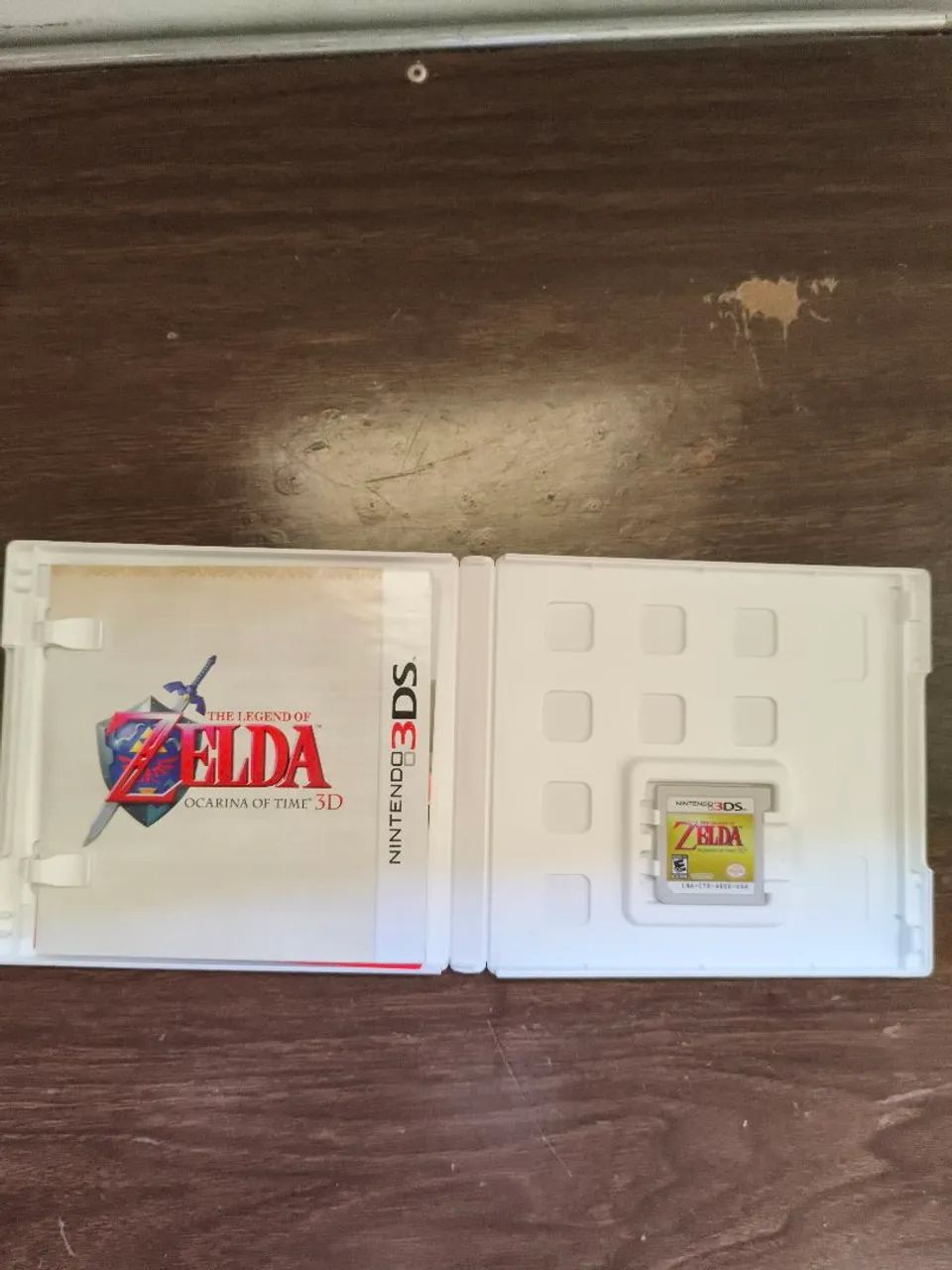 The Legend of Zelda Ocarina of Time 3d - Jogos de Vídeo Game