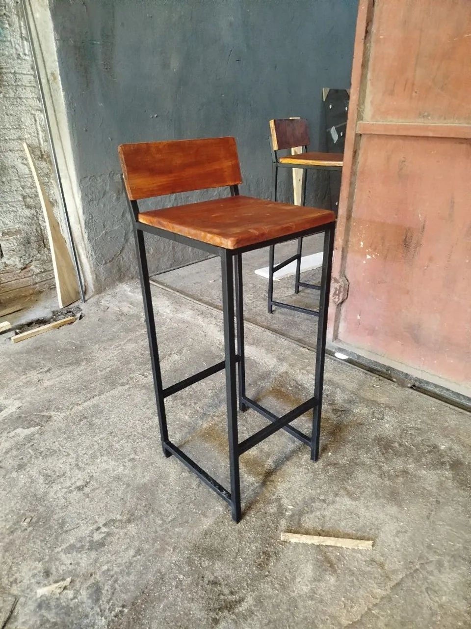 Banqueta encosto de madeira - Foto 3