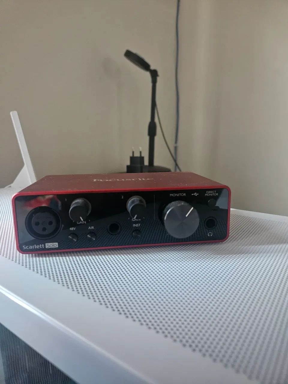 Focusrite Solo 3 Gen - Equipamentos e Acessórios de Som