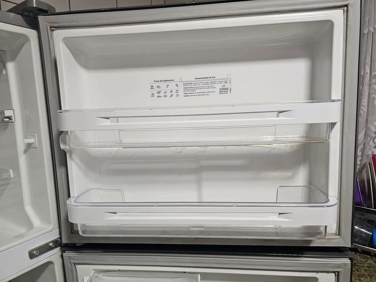 Refrigerador Electrolux Inox DF51X - Foto 5
