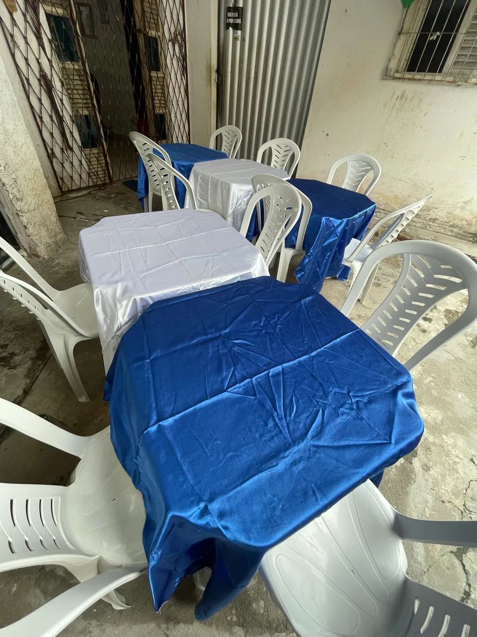 Alugo mesas e cadeiras de plástico  - Foto 3