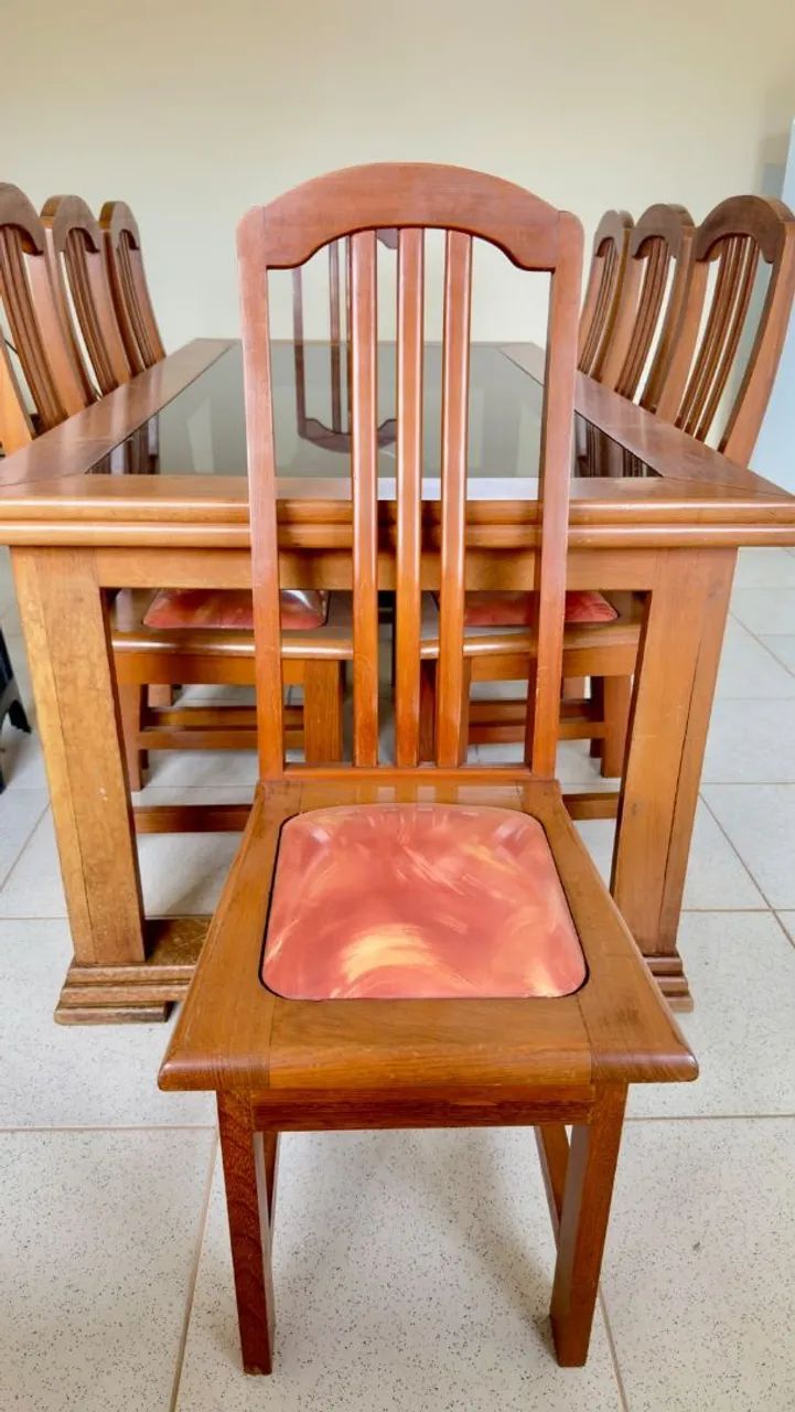 Mesa de Jantar em Madeira com tampo de Vidro + 8 Cadeiras  - Foto 4