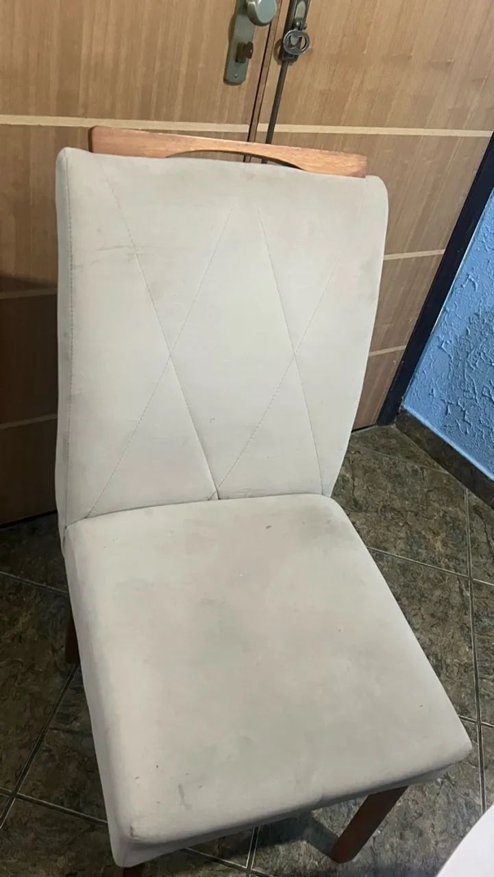 Mesa, com 4 cadeiras  - Foto 3