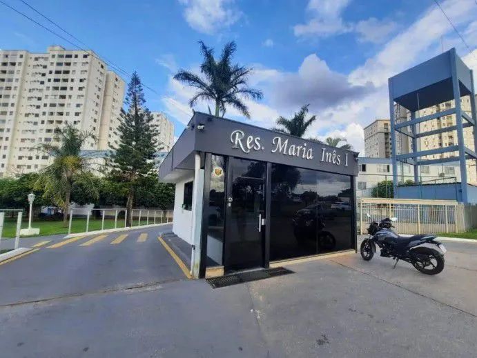 Alugo Apto de 3/4 