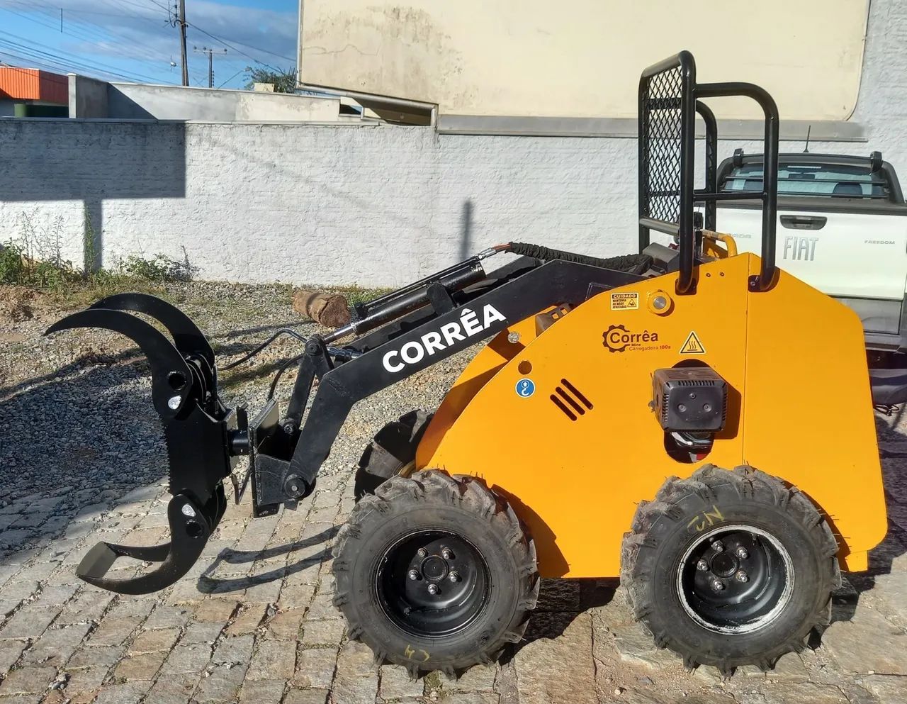 Mini carregadeira CORRÊA  - Foto 4