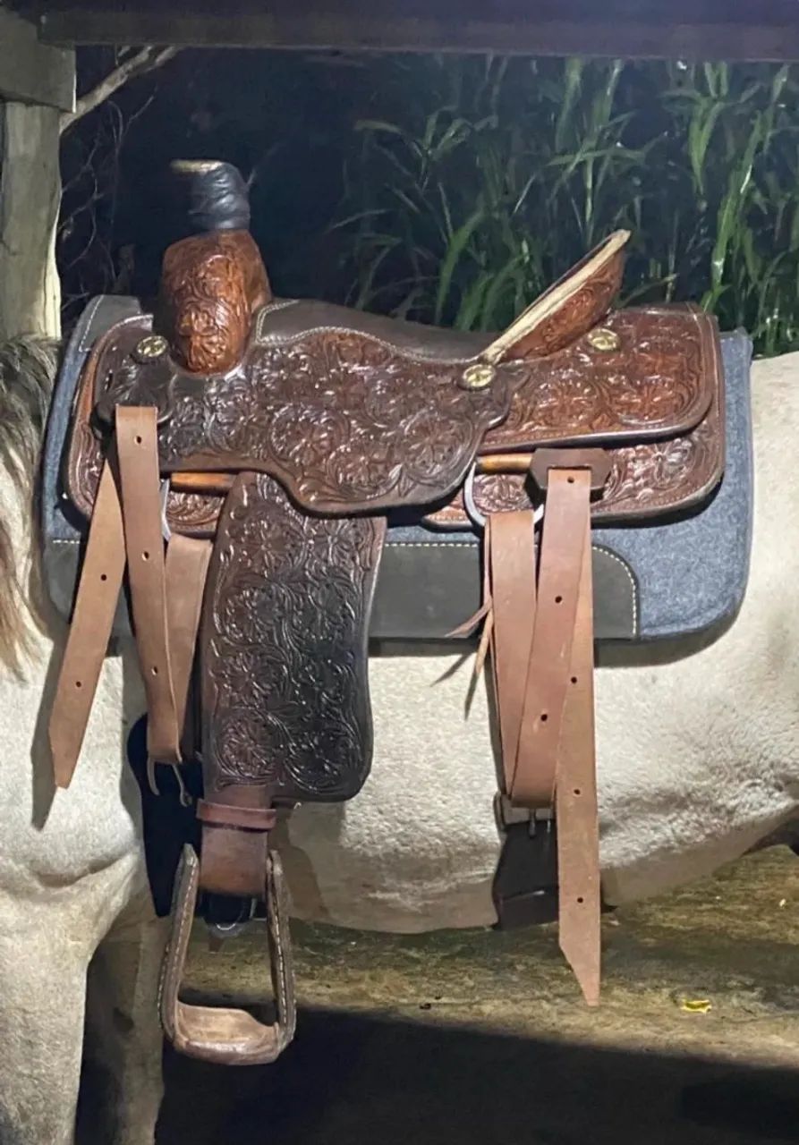 Sela de laço pro horse 16 polegadas  - Foto 2