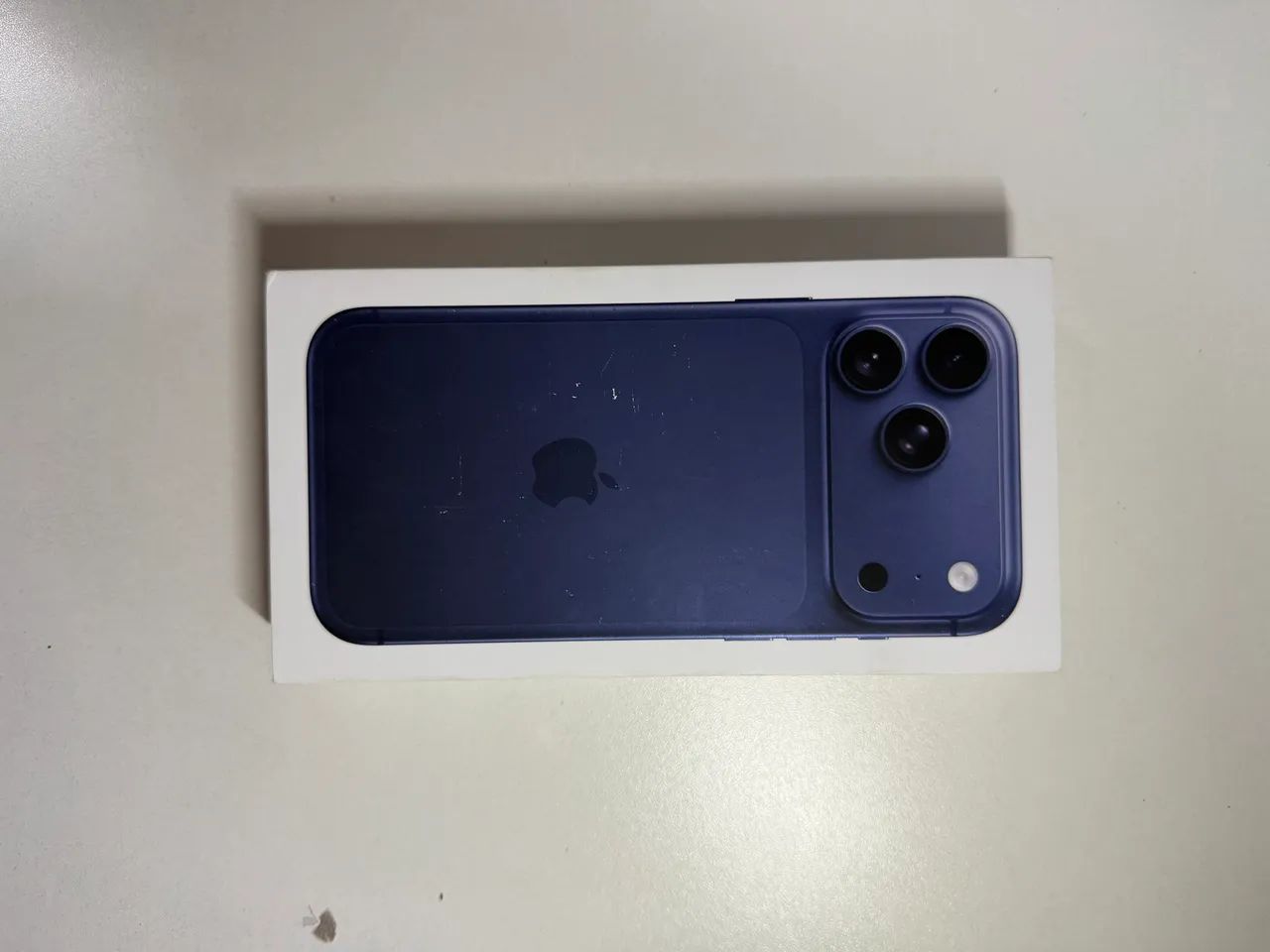 Caixa IPhone 17 Pro Max 