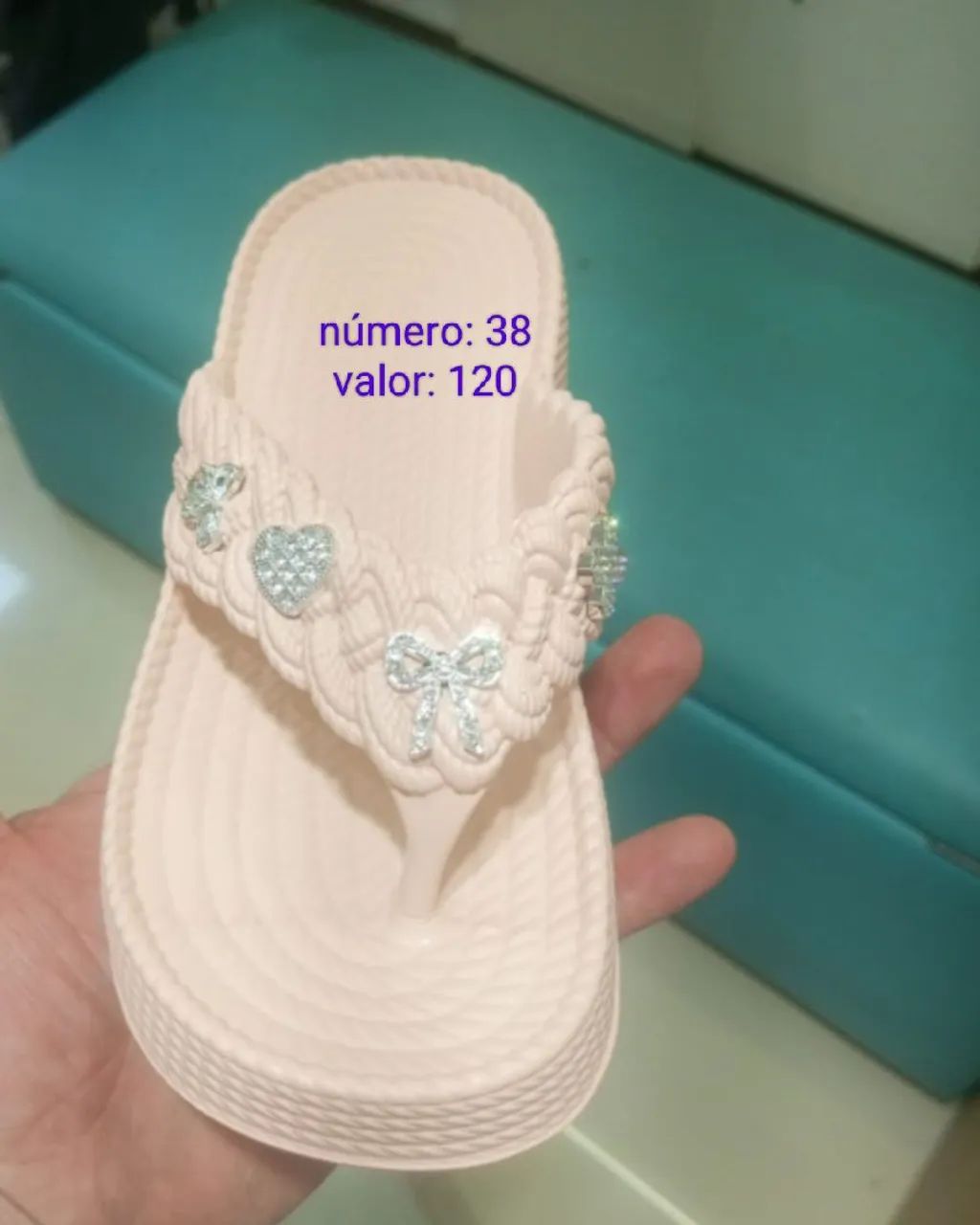Sandálias Lindas com Saltinho - Conforto e Estilo ? - Foto 2