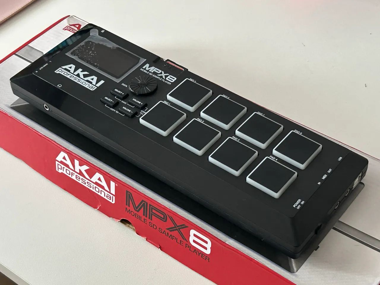 Akai MPX8 Sample Player