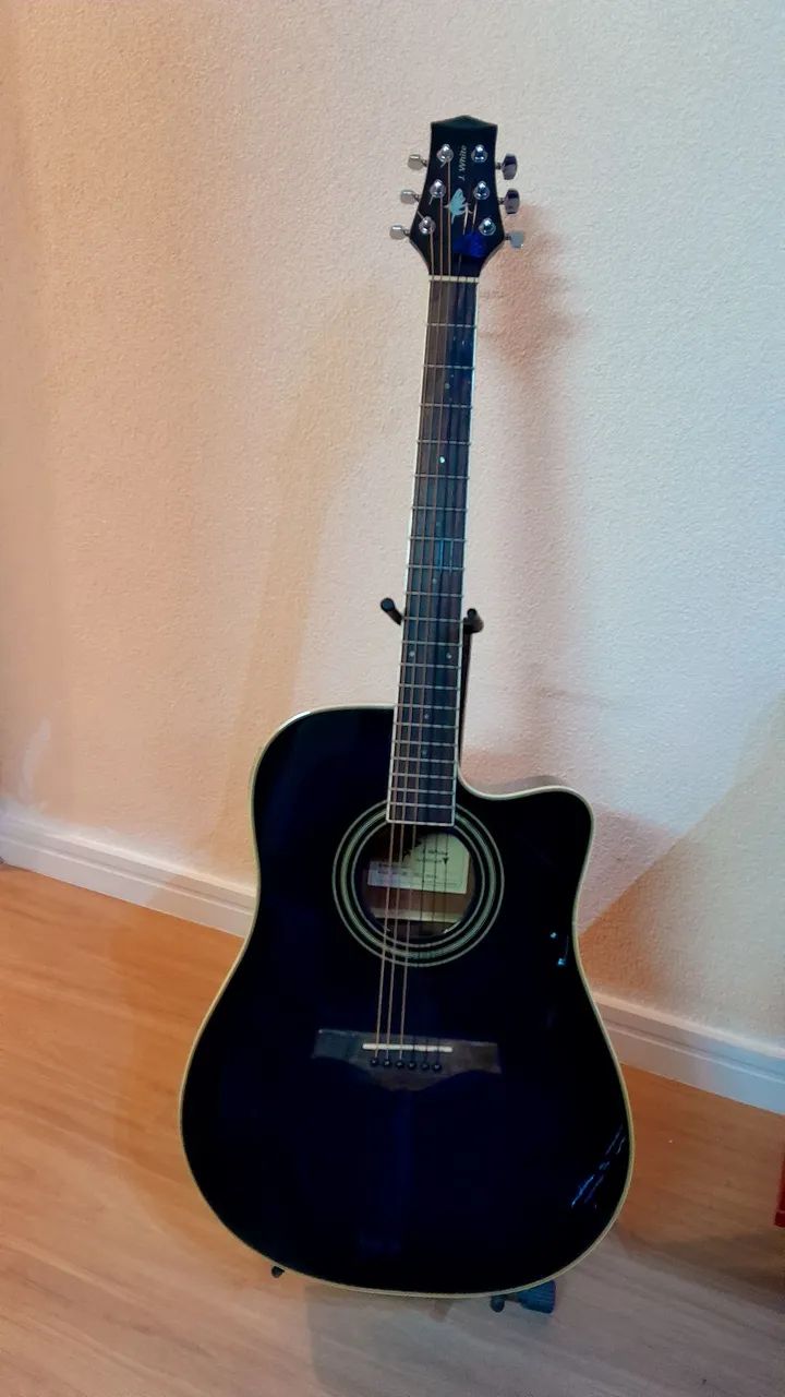 Violão J white