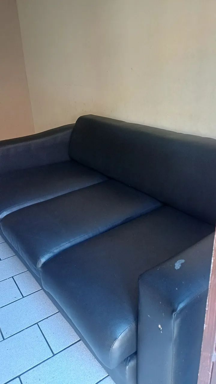 Sofá Retrátil Corino Preto 1,95m - Foto 4