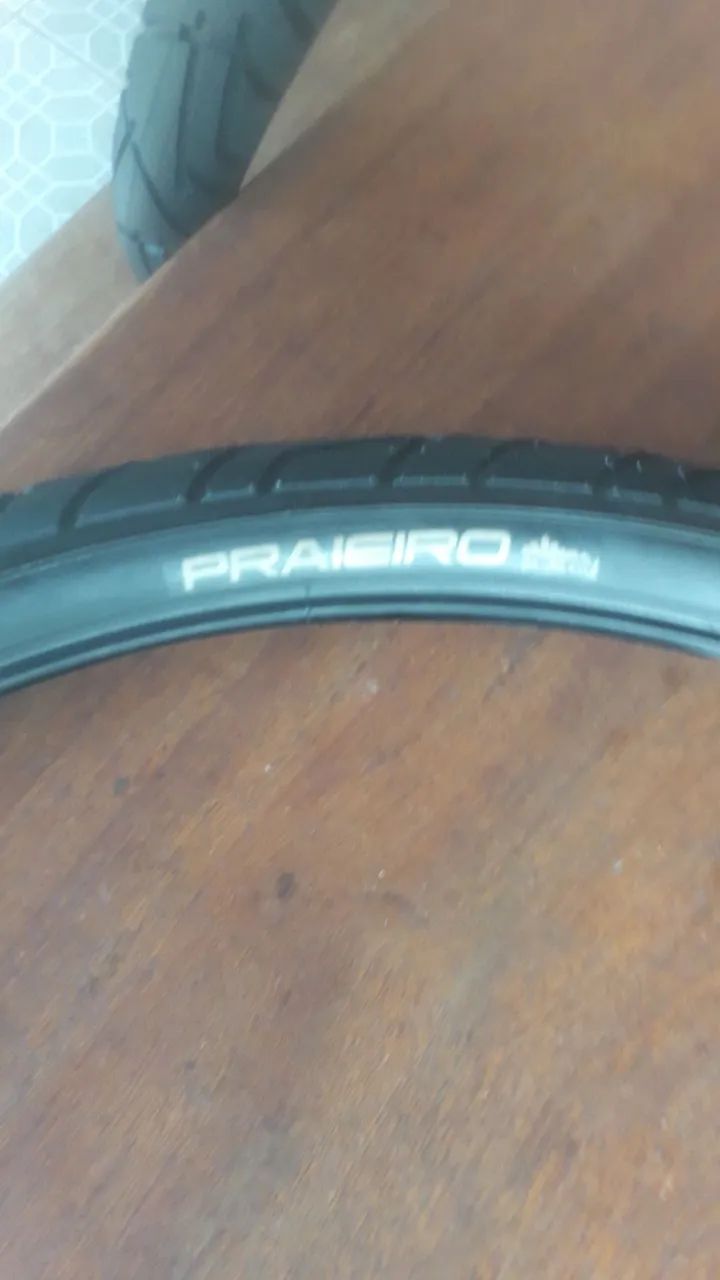 Par pneu  praieiro aro 26