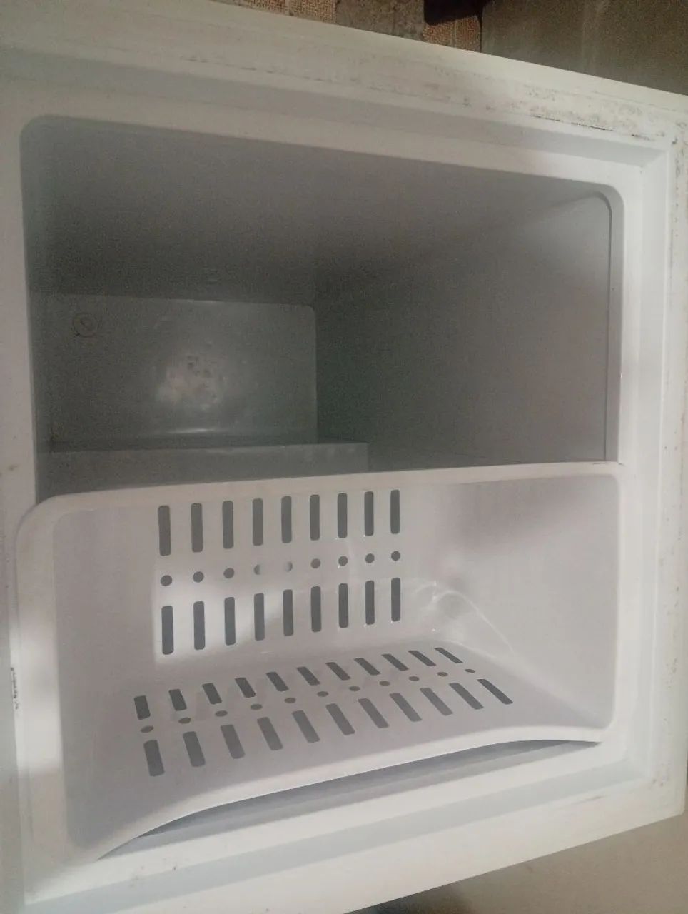 Freezer EOS 110 litros 220 volts - Foto 2