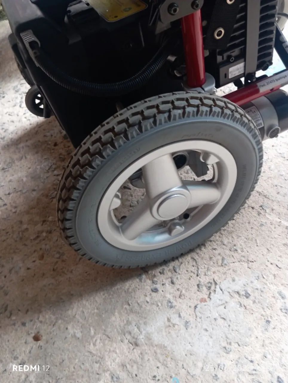 Cadeira de rodas elétrica  - Foto 2