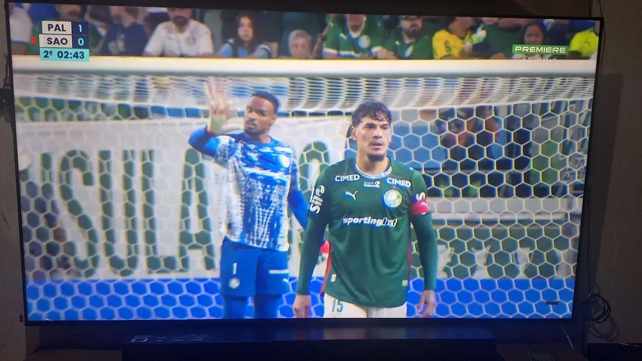 Vendo TV Samsung U8500F 70" - Foto 3