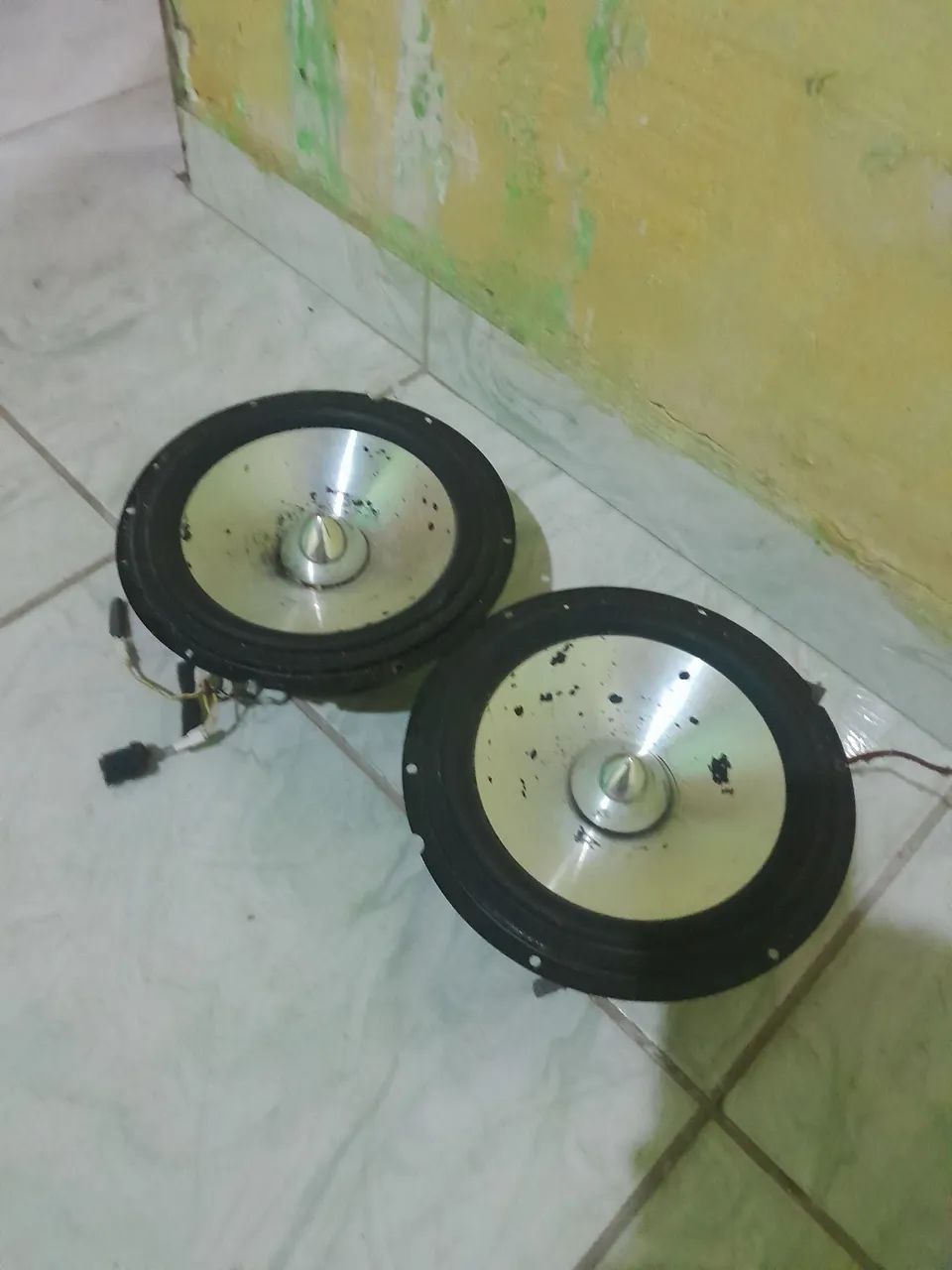 Vendo dois fone de 8 polegadas  - Foto 2
