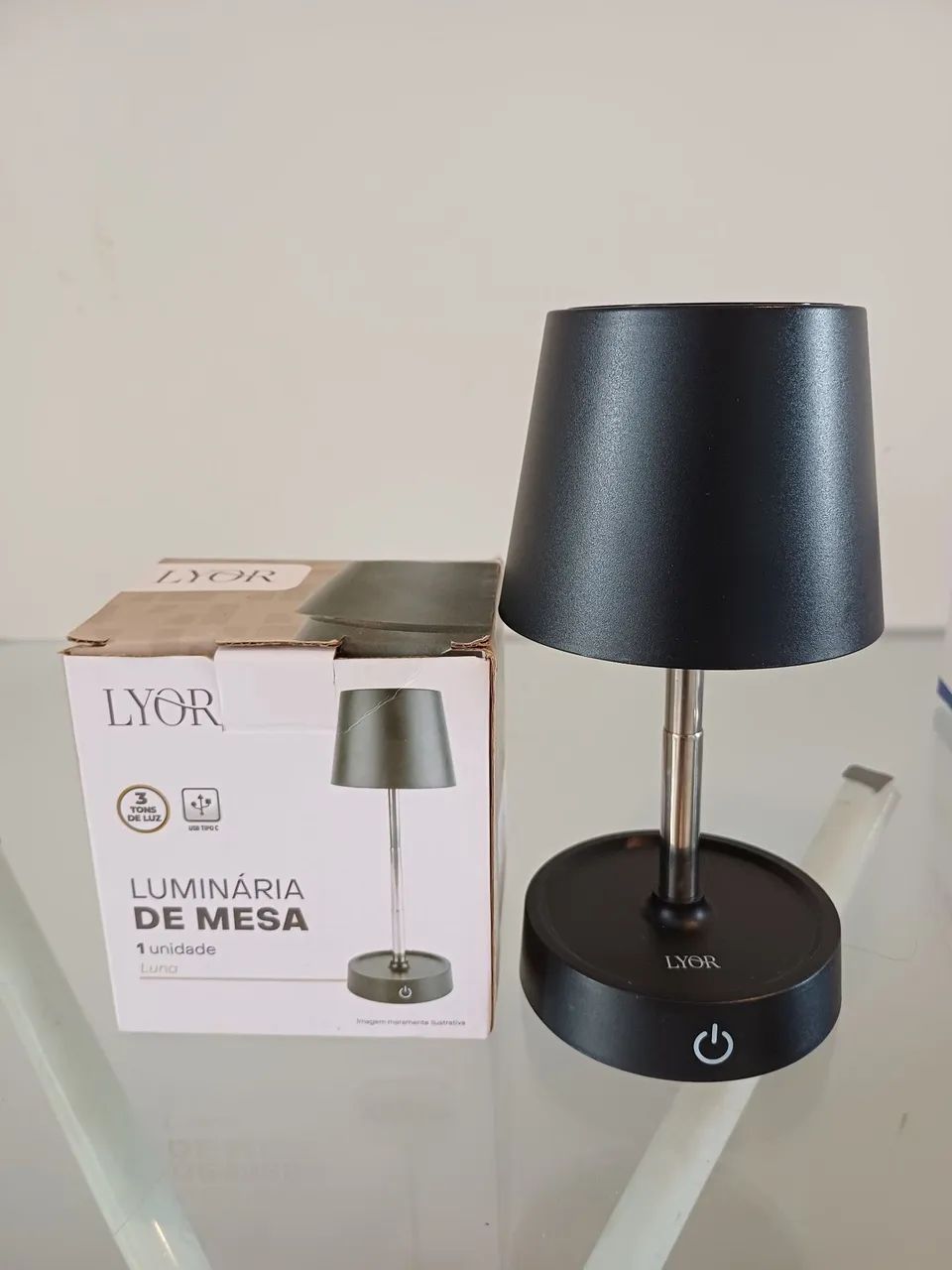Luminária de Mesa Lyor