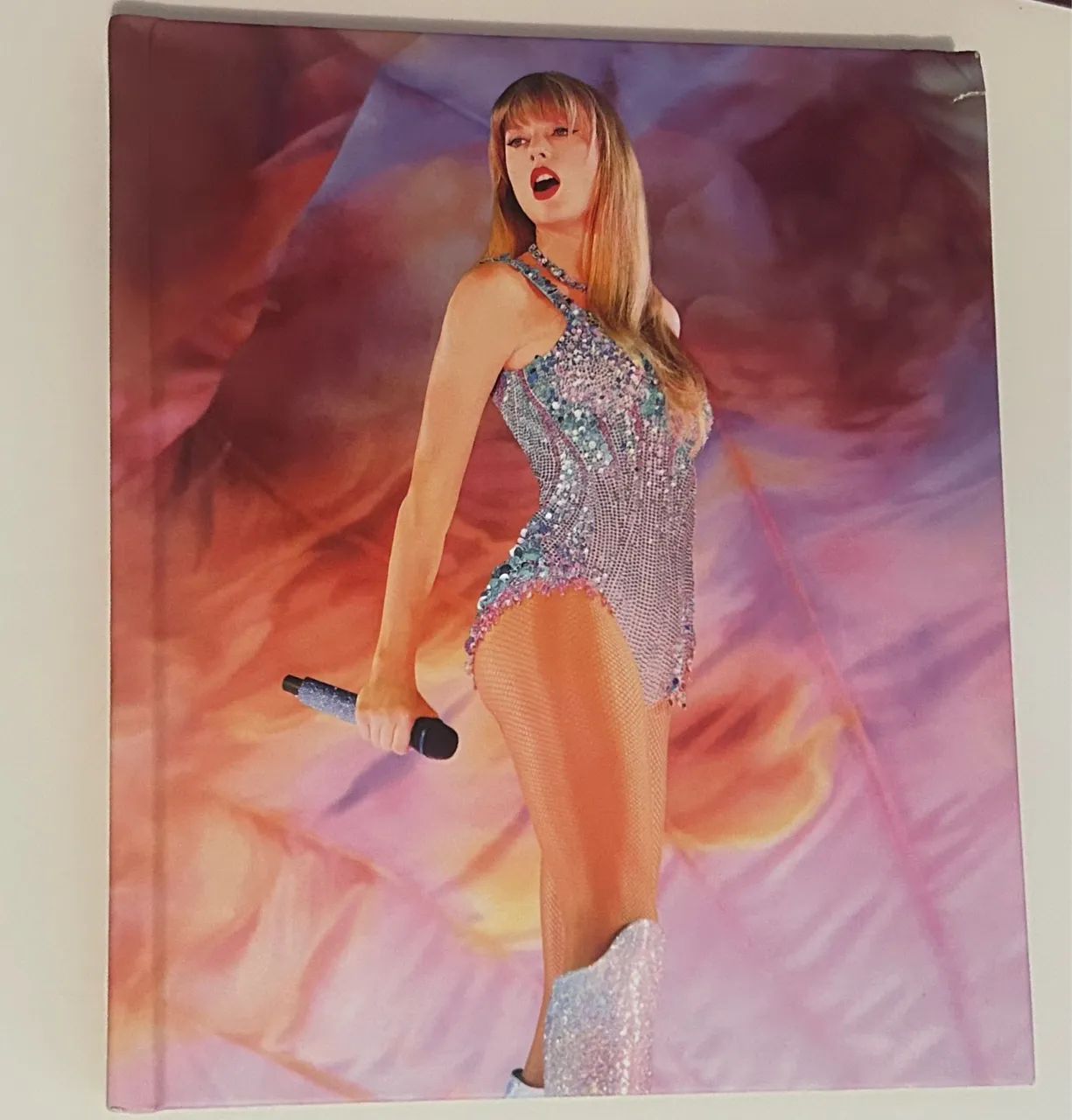 The Official Taylor Swift - The Eras Tour Book - Livros e revistas
