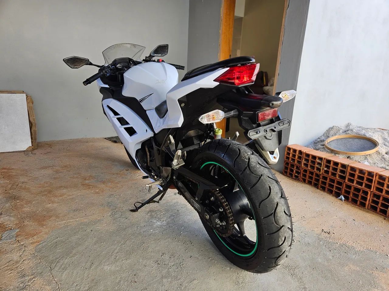 Kawasaki Ninja 300 - Foto 2