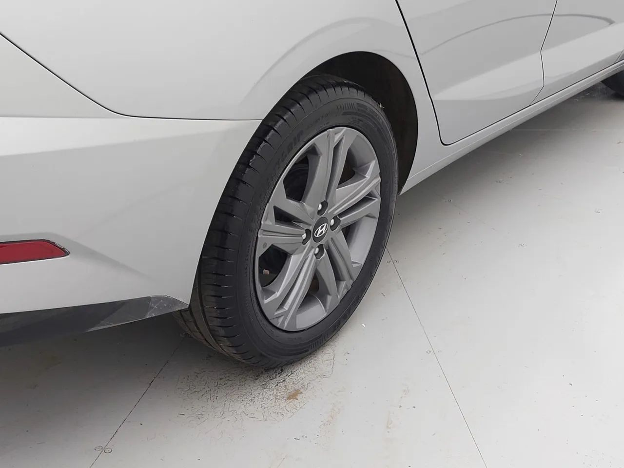 Hyundai HB20S Limited 1.0 TB Flex 12V Aut., foto 14 de 18