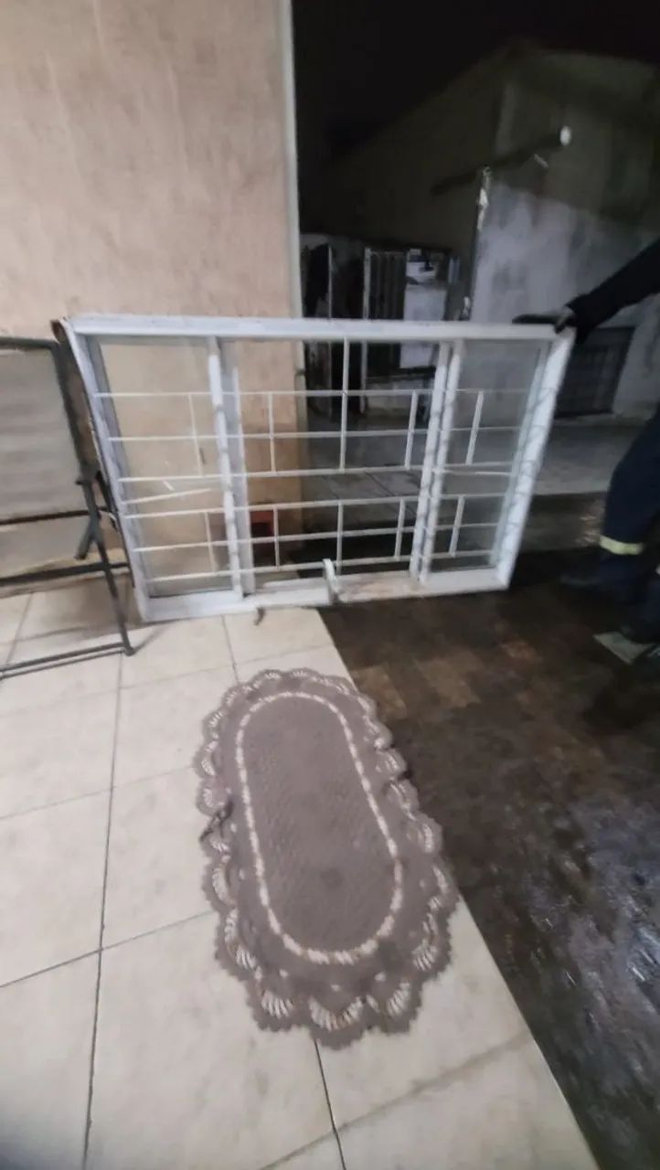 Vendo 6 Janelas