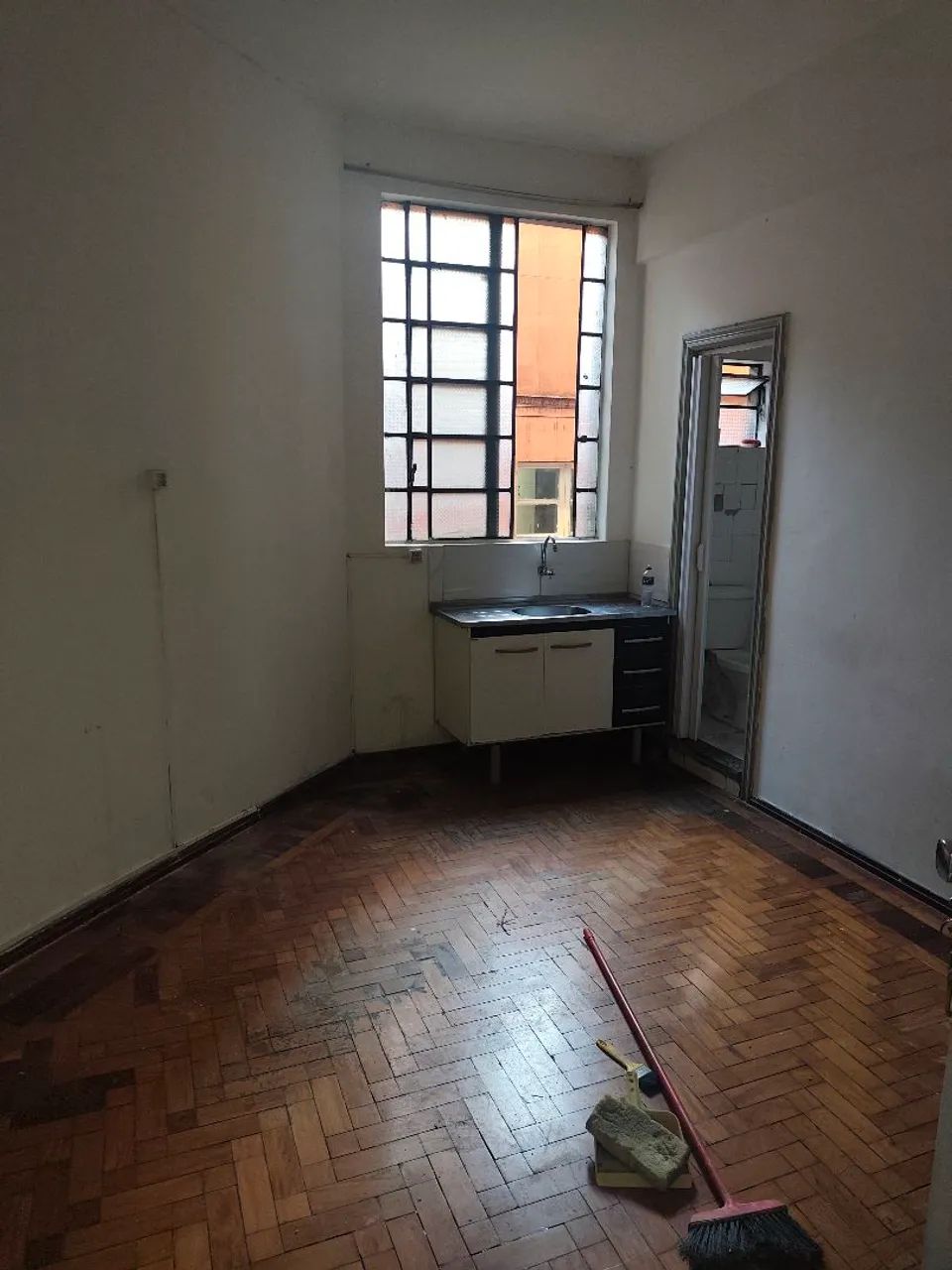 Kitnet, quitinete na praça sete 