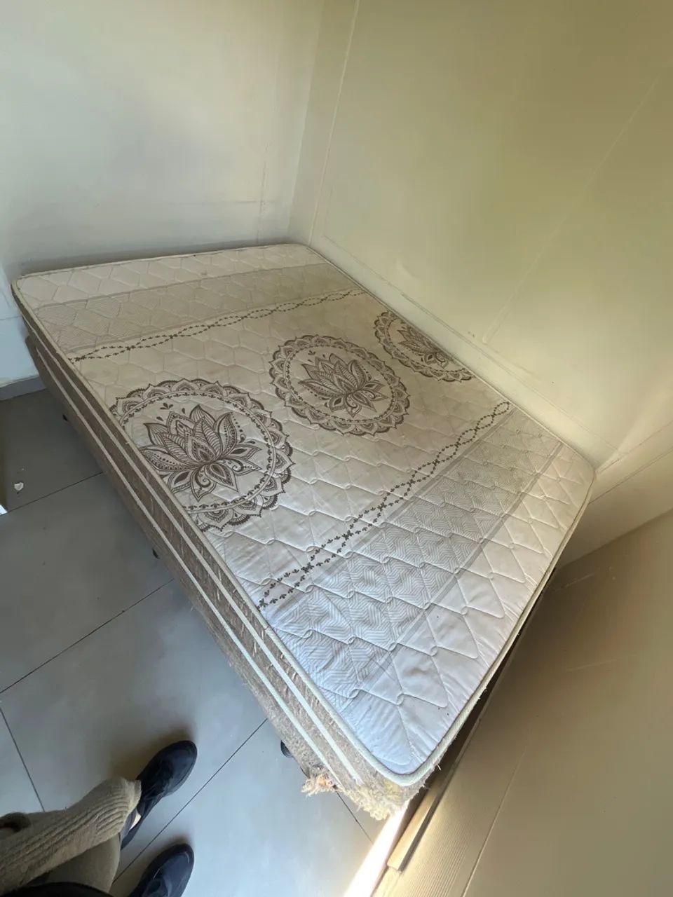 Cama box casal