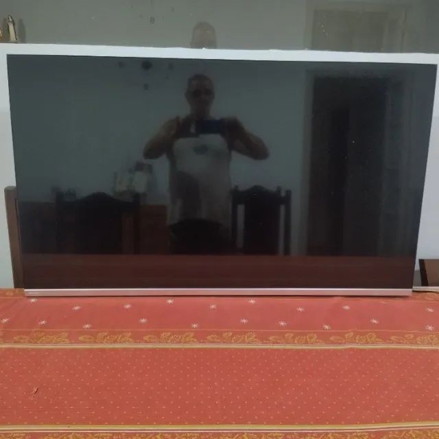 TV Philips 50 polegadas - Tela intacta, mas sem imagem - Foto 3