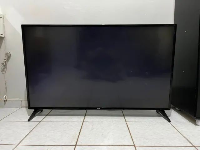 TV LG 49 polegadas 49LK5750PSA - defeito na tela (para peças)