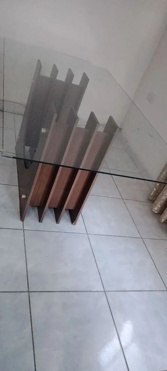 Mesa com tampo de vidro - Foto 3