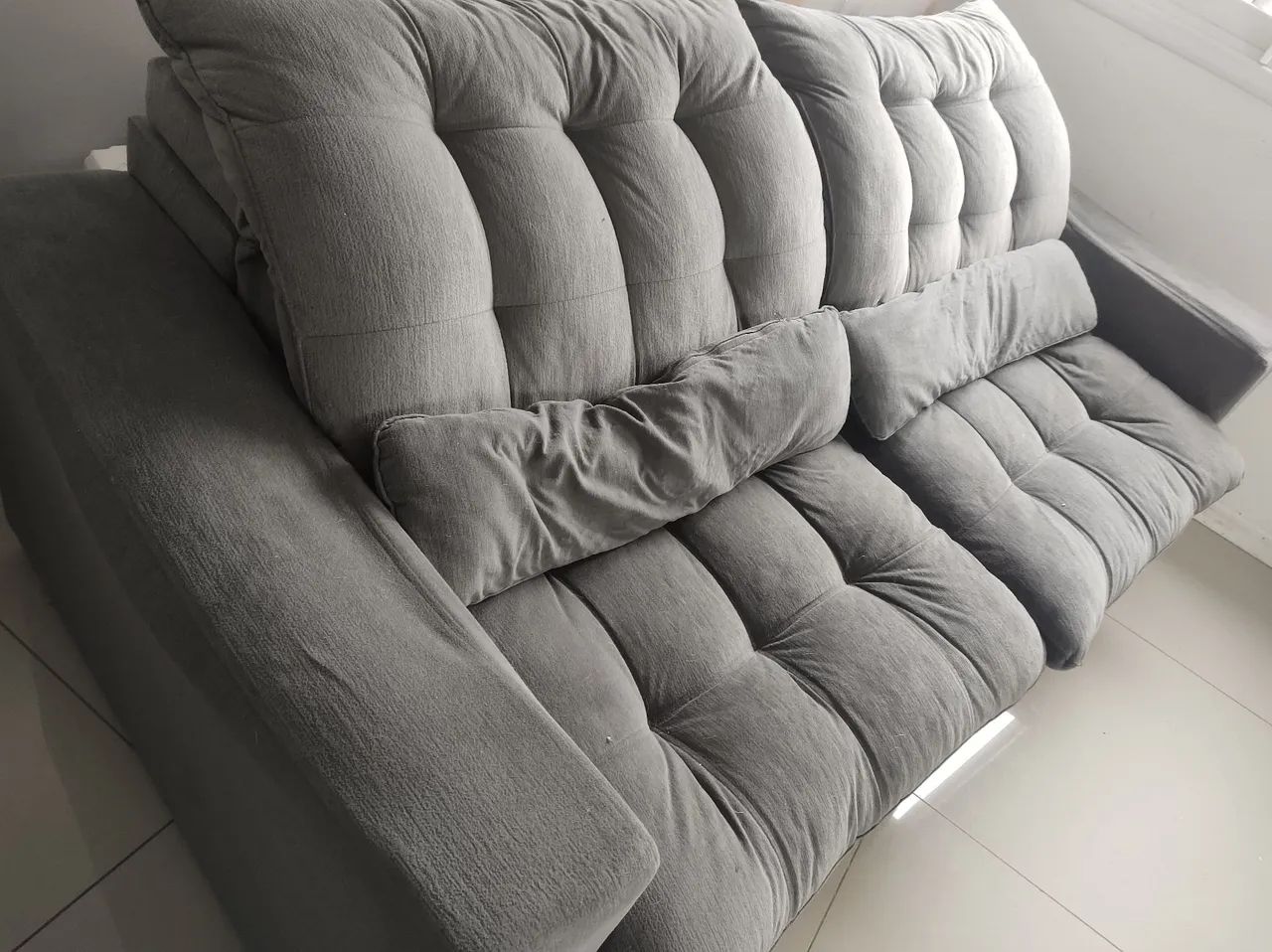 Vendo sofá usado apenas 250,00 para retirar hoje  - Foto 2
