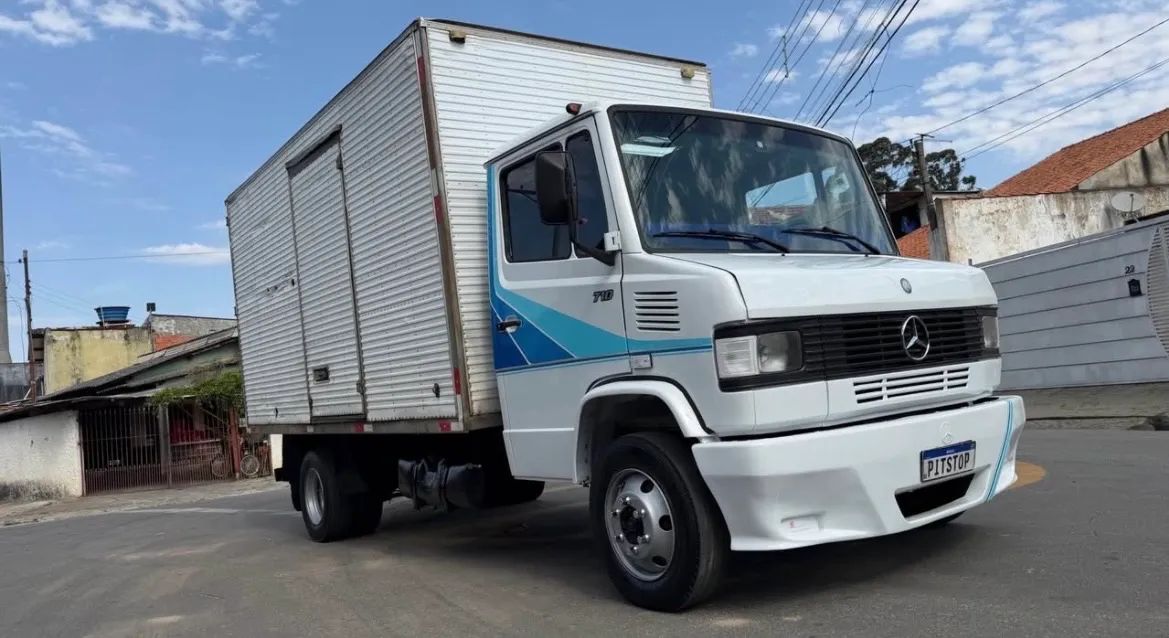 Mercedes-Benz MB 710