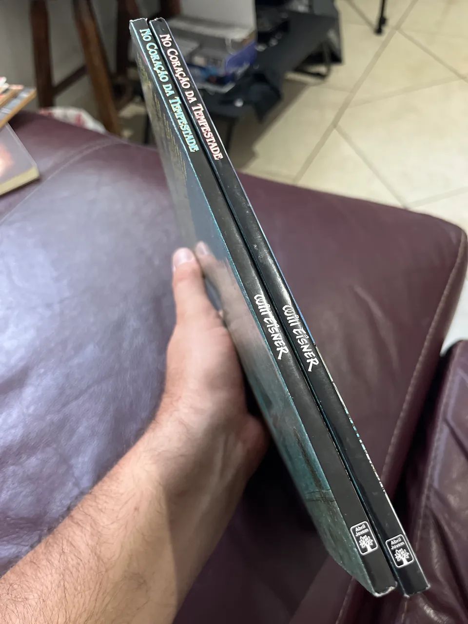 Will Eisner - No Coração da Tempestade - Editora Abril - Vol. 1 e 2 - Foto 4