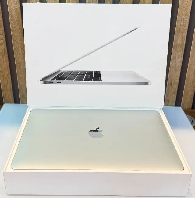 MacBook PRO 2017 A1708 Retina I5 2.3 Mem 8gb Ssd 256gb com Caixa
