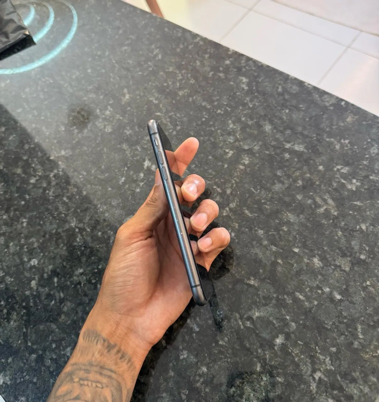 IPHONE 11 64GB - Foto 4
