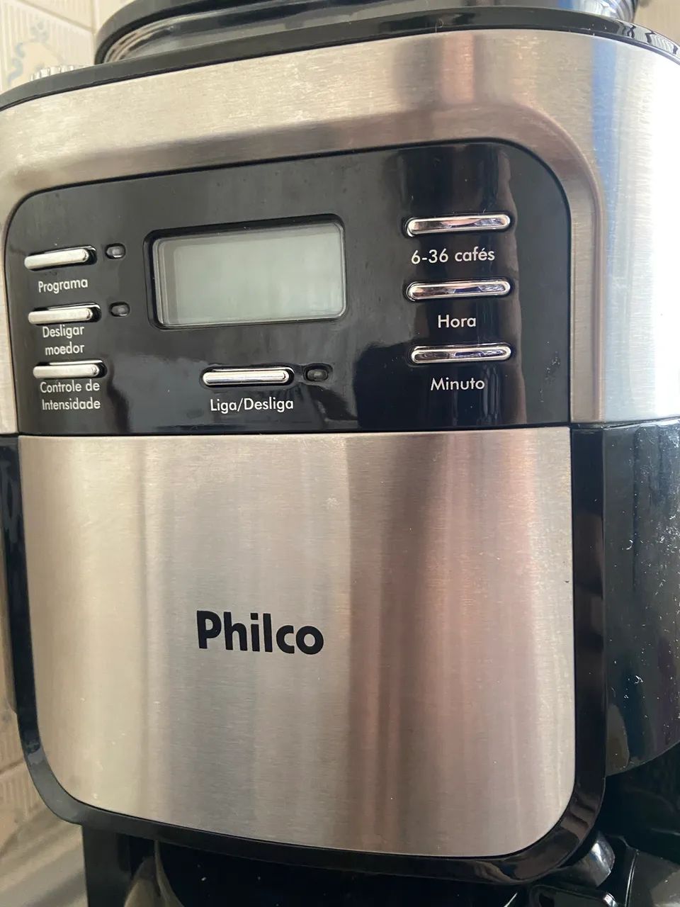 Cafeteira Philco com moedor 