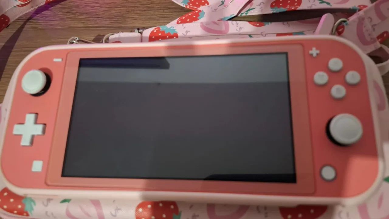 NINTENDO SWITCH LITE CORAL