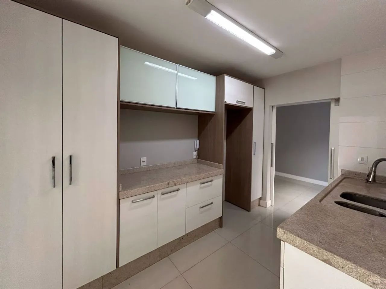 Sobrado com 3 dormitórios à venda, 122 m² por R$ 695.000,00 - Região do Lago - Cascavel/PR - Foto 4